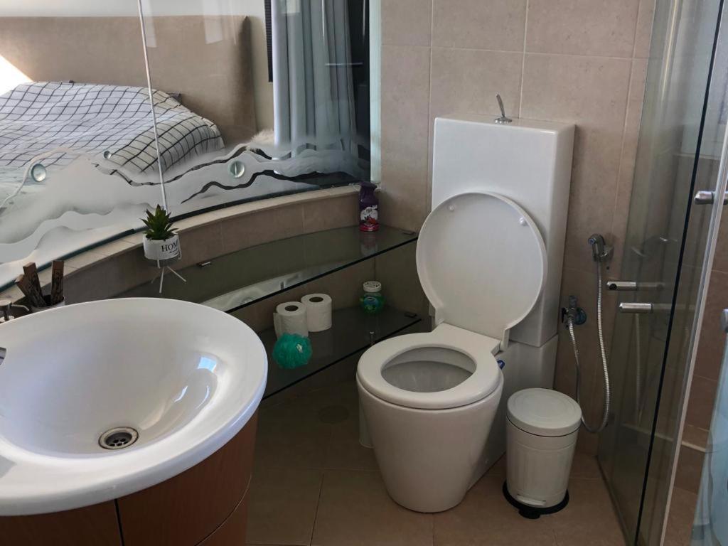 Sky Home Luxury Apartment With Sea View Bat Yam Exterior foto
